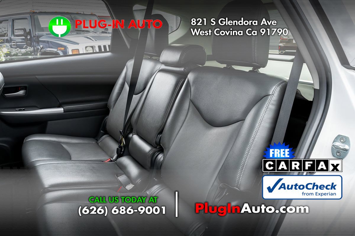 Used 2013 Toyota Prius V Two FWD image 10