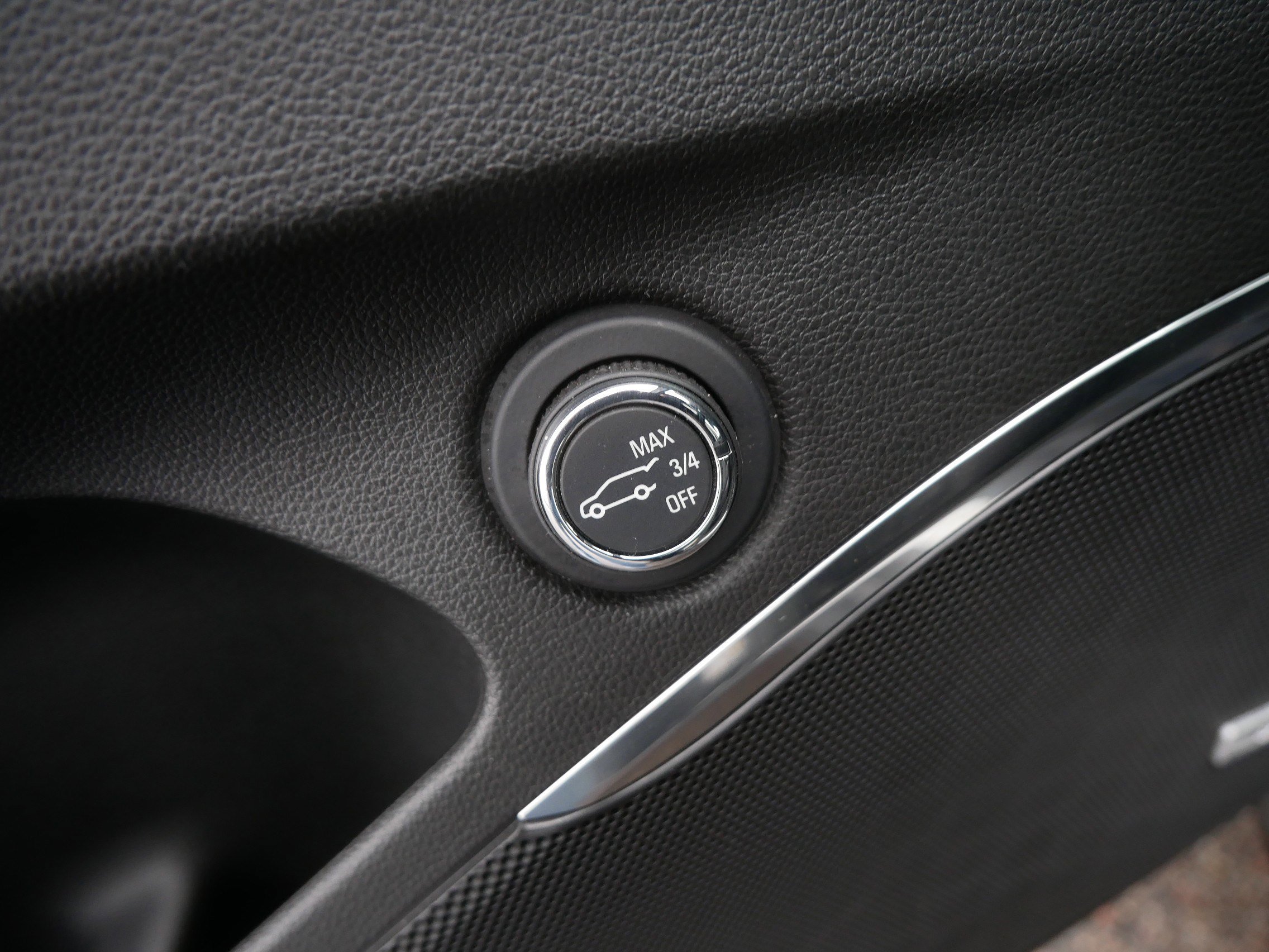 Used 2023 Buick Enclave Avenir w/ Avenir Technology Package image 23