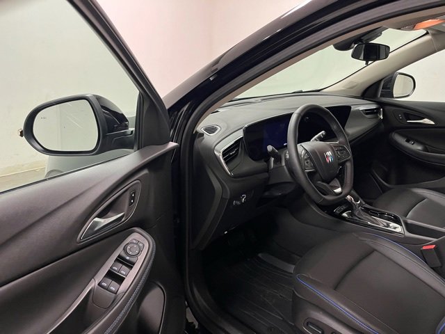 Used 2025 Buick Encore GX Sport Touring w/ Advanced Technology Package image 14
