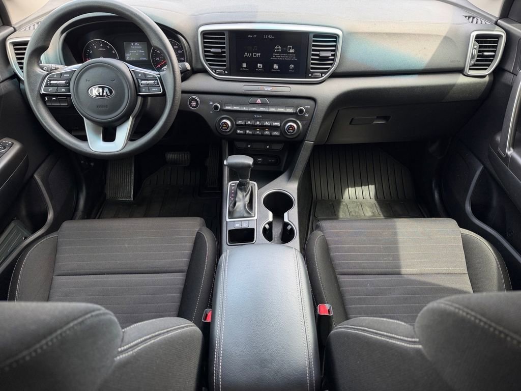 Used 2022 Kia Sportage LX w/ LX FWD Value Edition Package image 16