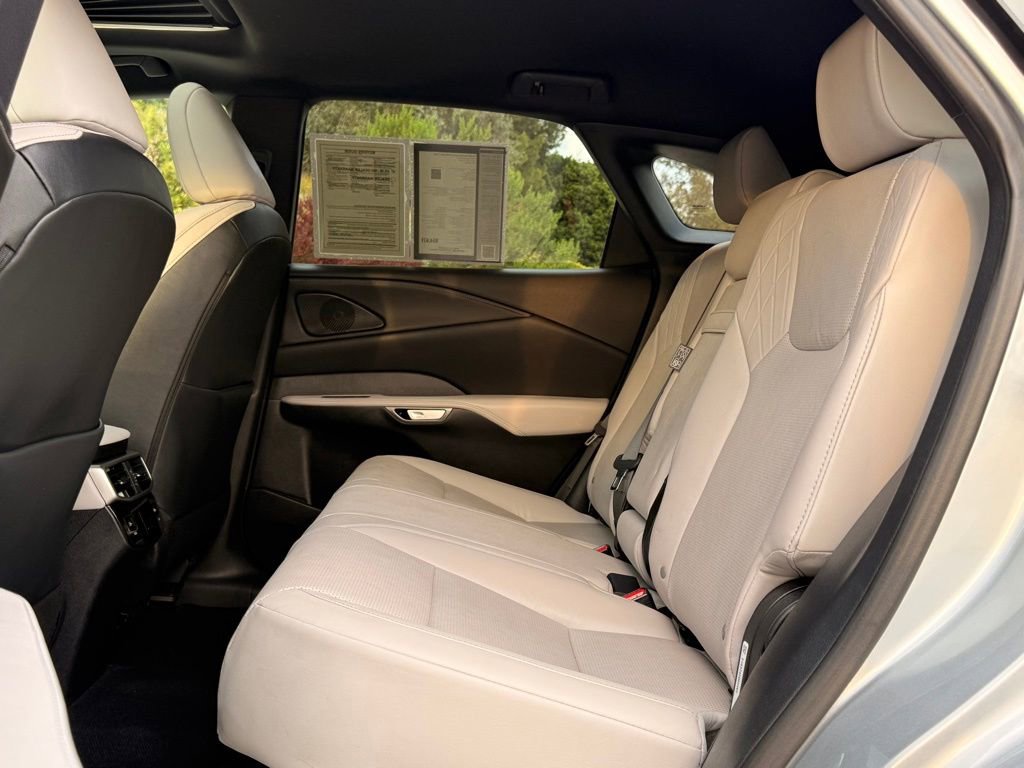 Certified 2024 Lexus RX 350 w/ Convenience Package image 20