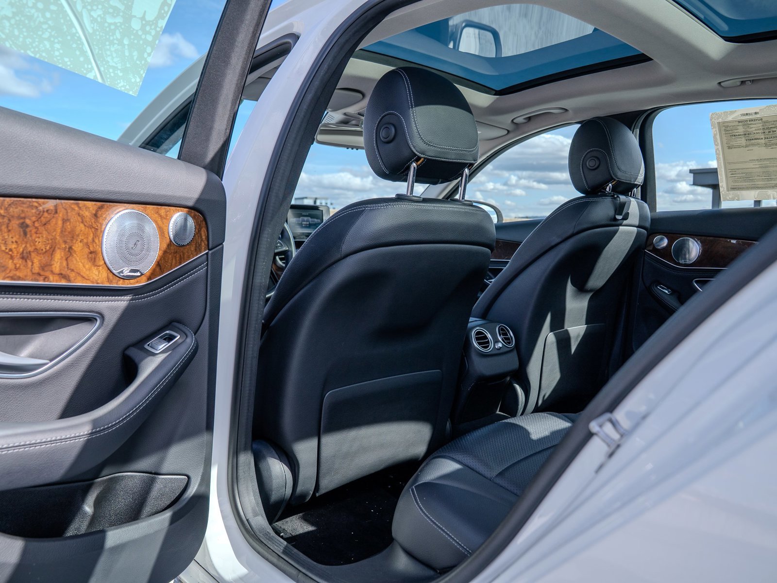 Used 2015 Mercedes-Benz C 300 4MATIC Sedan image 17