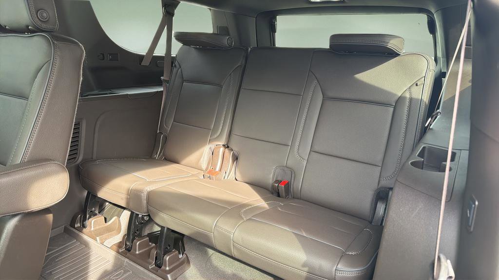 Used 2024 GMC Yukon XL Denali w/ Advanced Technology Package image 19