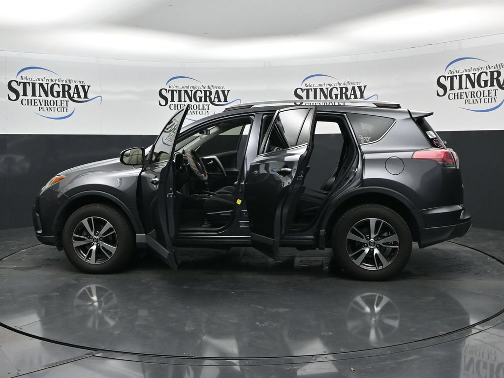 Used 2017 Toyota RAV4 XLE FWD image 37
