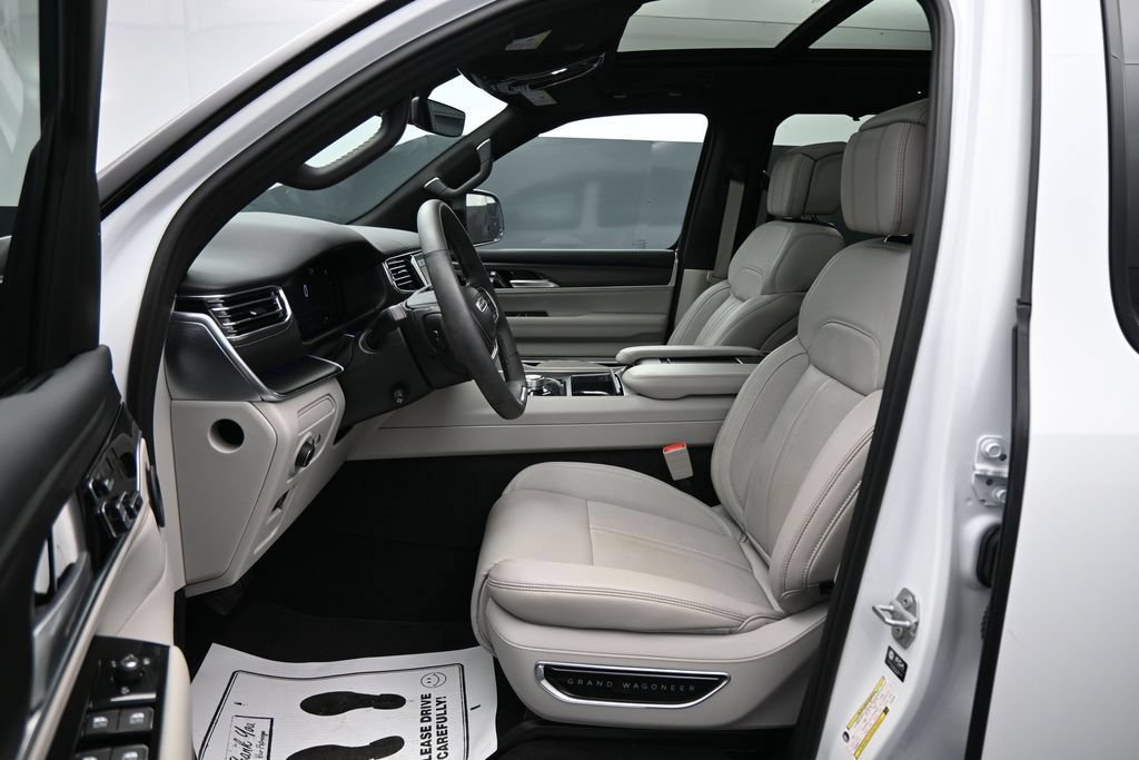 New 2026 Jeep Grand Wagoneer L Summit AWD/4WD image 9