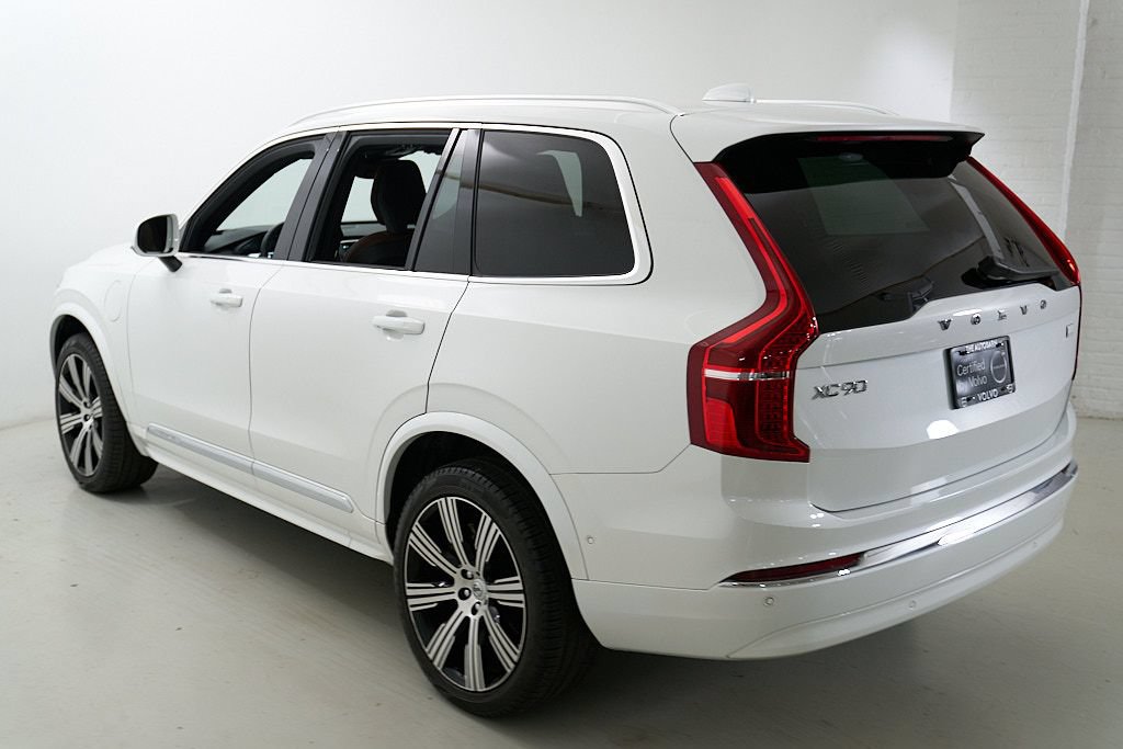 Certified 2024 Volvo XC90 T8 Ultimate AWD/4WD image 7