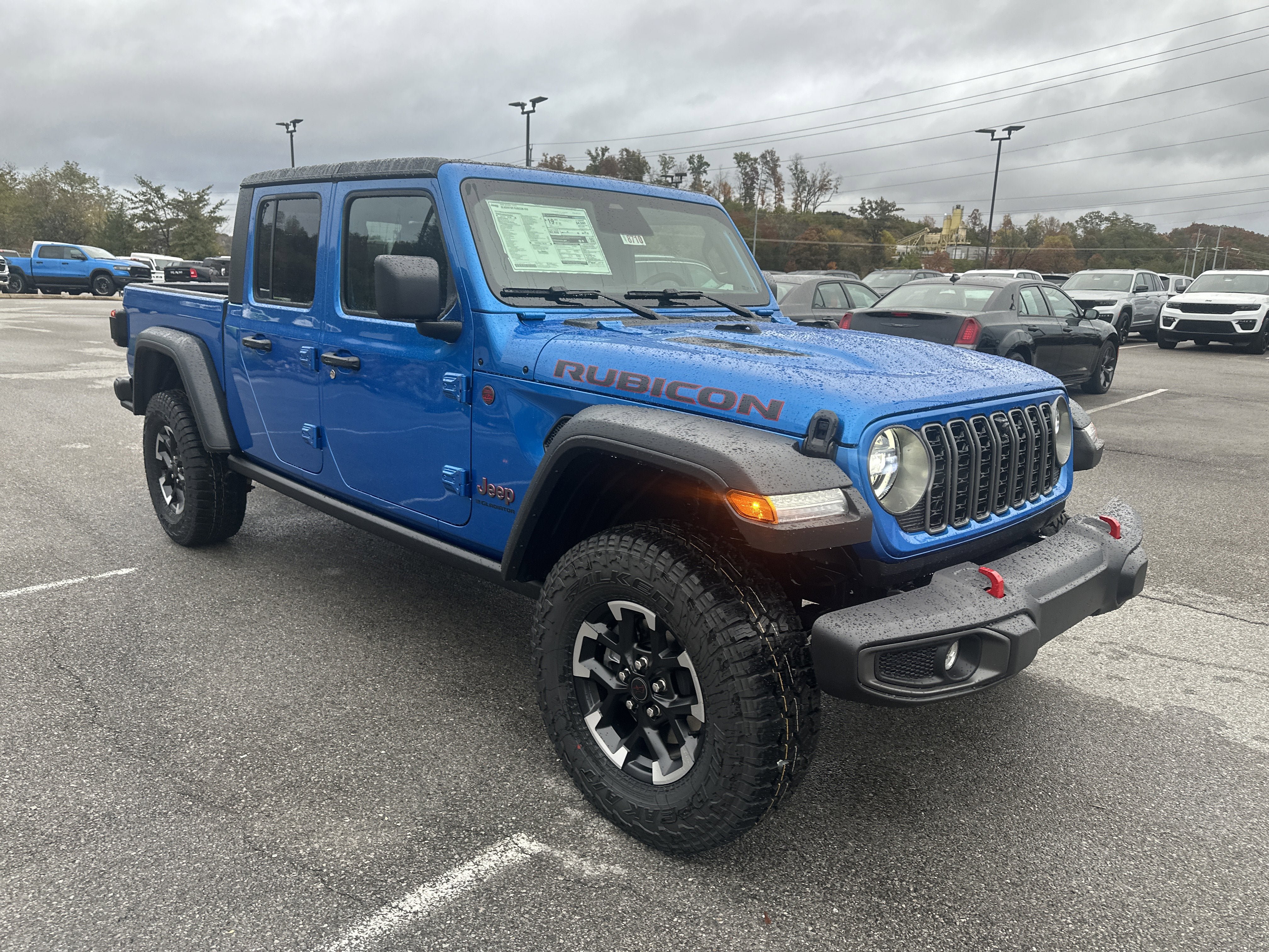 New 2026 Jeep Gladiator Rubicon w/ Technology Group AWD/4WD image 4