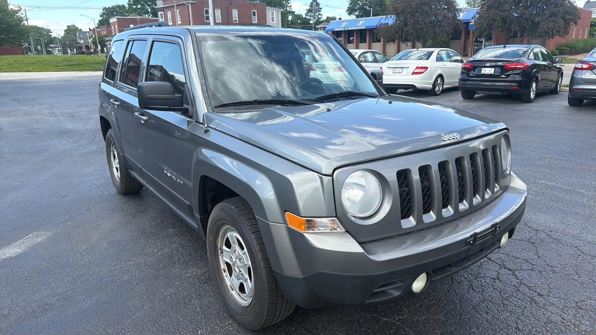 Used 2014 Jeep Patriot Sport AWD/4WD image 3
