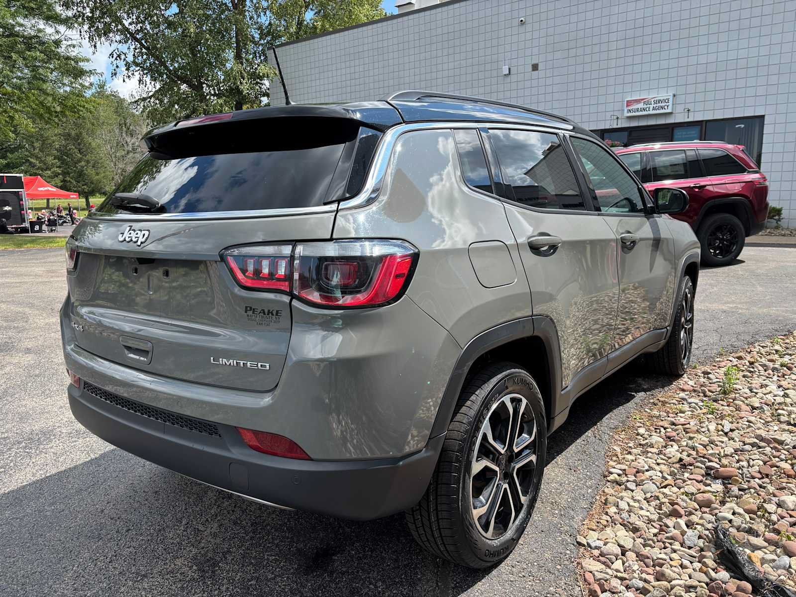 Used 2023 Jeep Compass Limited AWD/4WD image 8