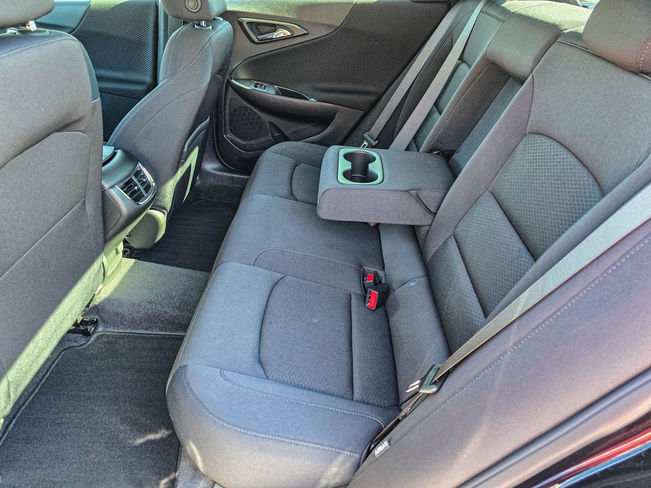 Used 2024 Chevrolet Malibu LT image 28