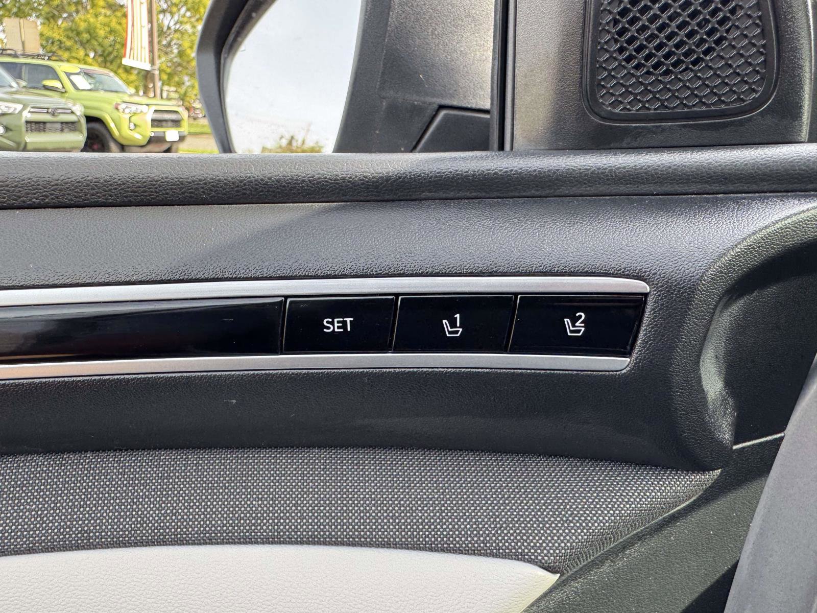 Used 2024 Hyundai Tucson Limited image 23