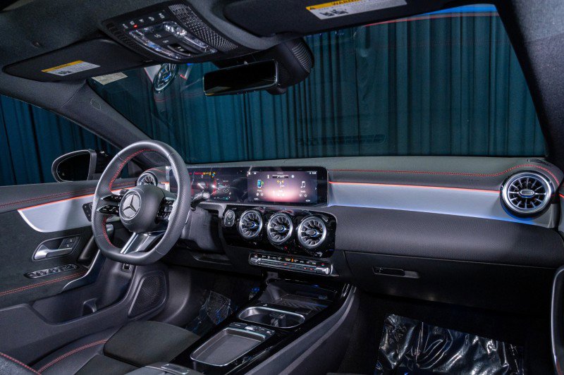 New 2025 Mercedes-Benz CLA 250 image 4