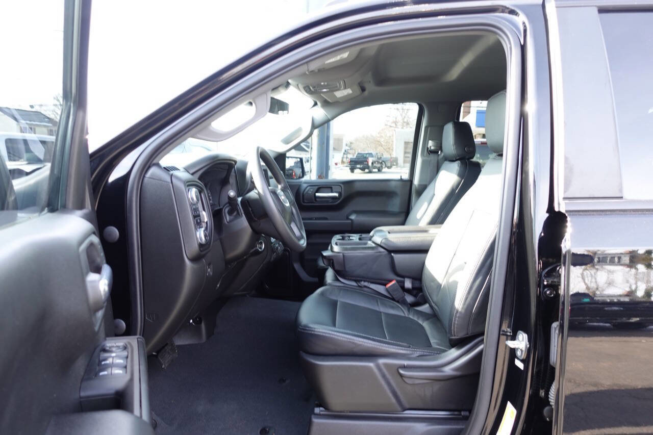 Used 2023 GMC Sierra 1500 Pro w/ Graphite Edition image 16