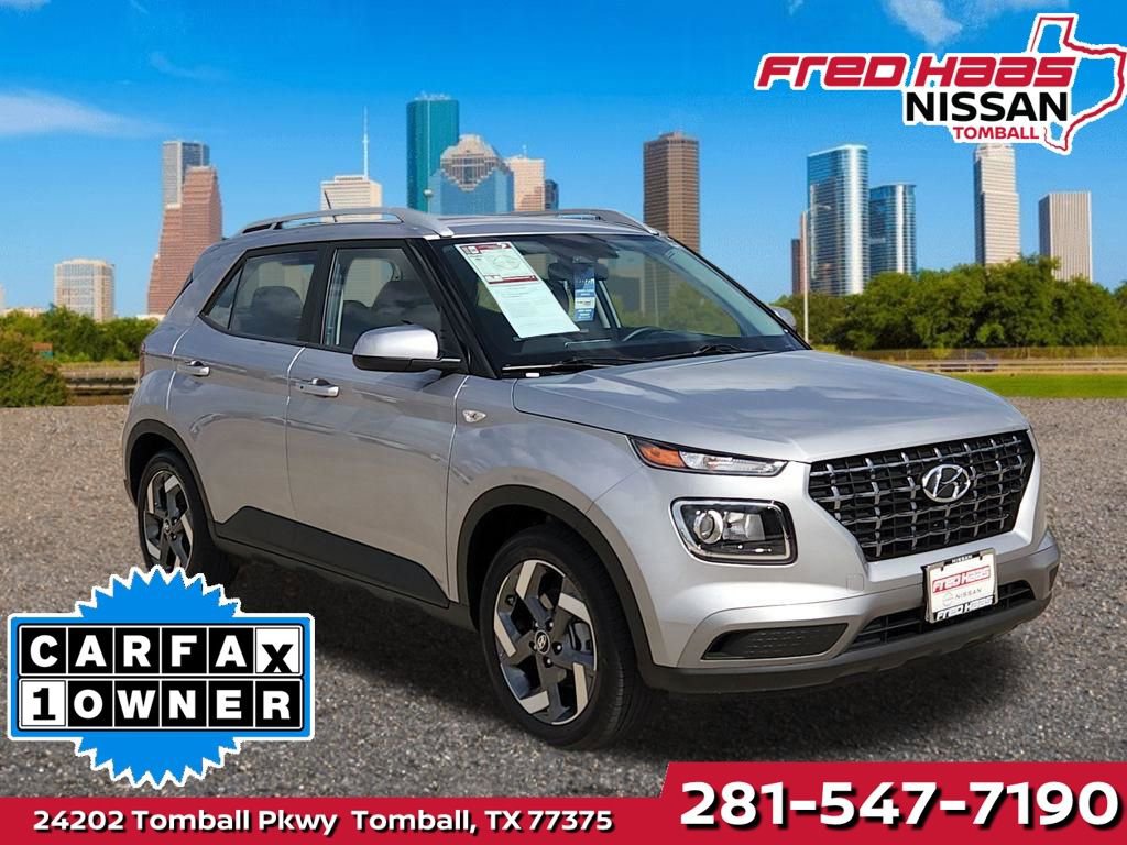 Used 2025 Hyundai Venue SEL image 1