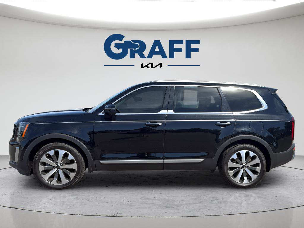Used 2020 Kia Telluride S w/ S 8 Passenger Seating Package AWD/4WD image 3