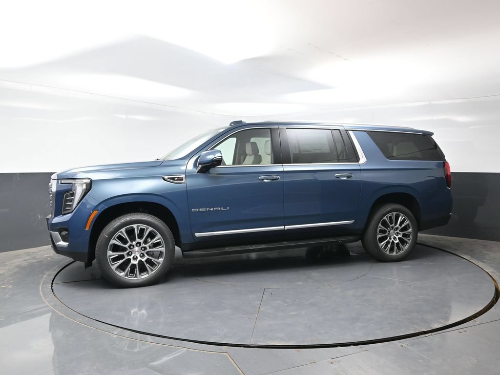 New 2026 GMC Yukon XL Denali w/ LPO, Floor Liner Package AWD/4WD image 9