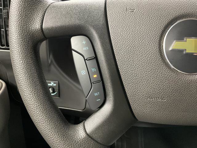 New 2026 Chevrolet Express 2500 w/ Driver Convenience Package image 15