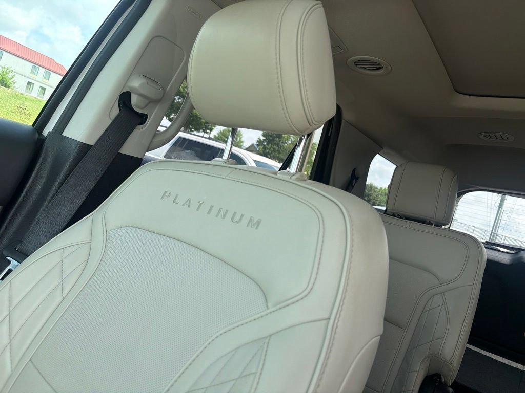 Used 2017 Ford Explorer Platinum AWD/4WD image 25