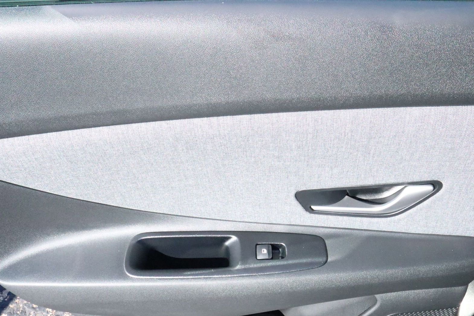 New 2026 Hyundai Elantra Limited image 22