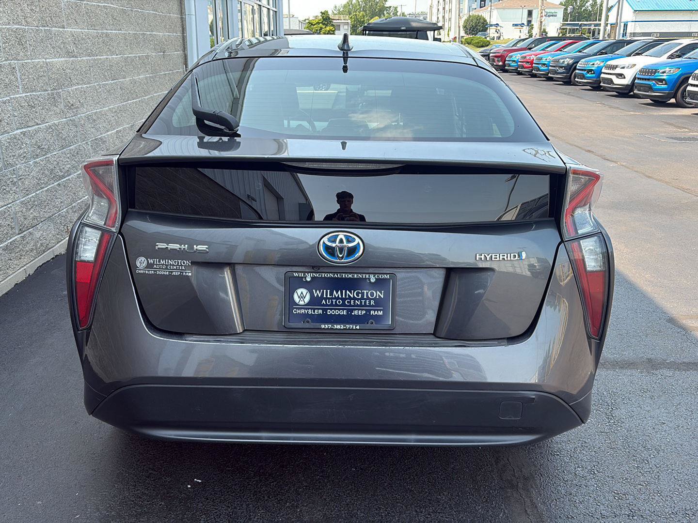 Used 2017 Toyota Prius Four w/ Advanced Technology Package FWD image 37