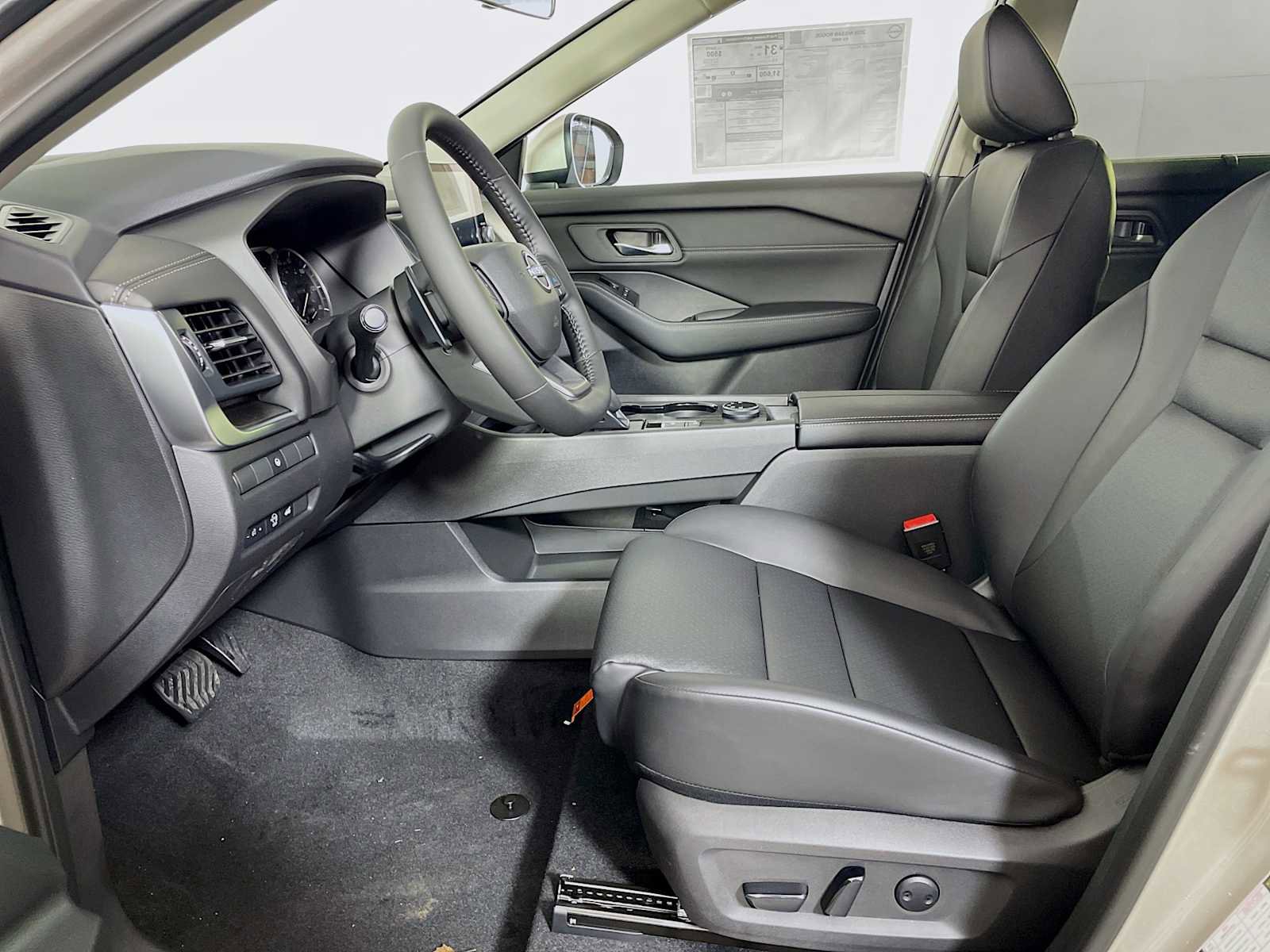 New 2026 Nissan Rogue SV image 4
