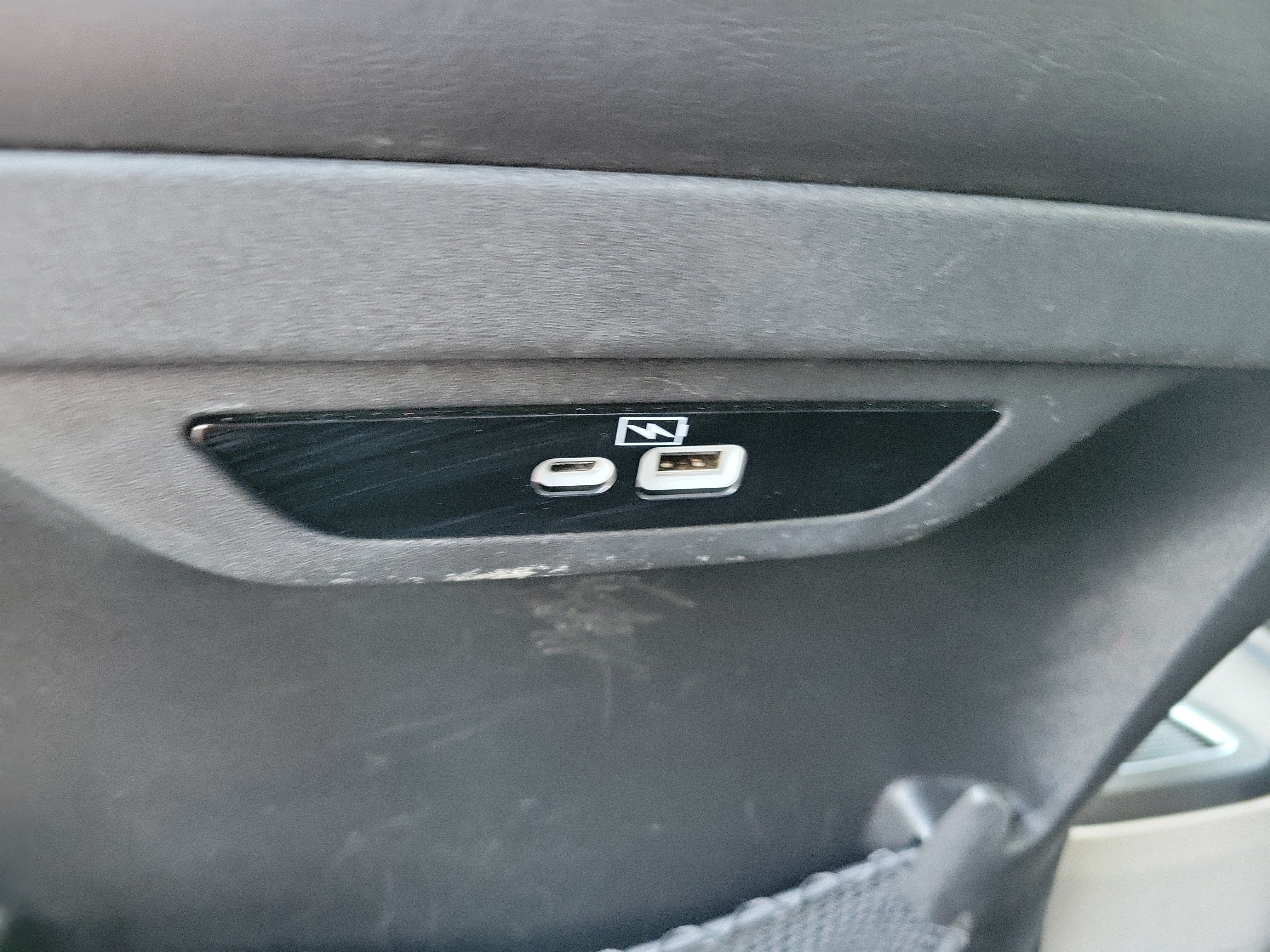 Used 2024 Chrysler Pacifica Touring-L FWD image 20