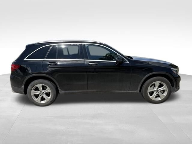 Used 2017 Mercedes-Benz GLC 300 image 2
