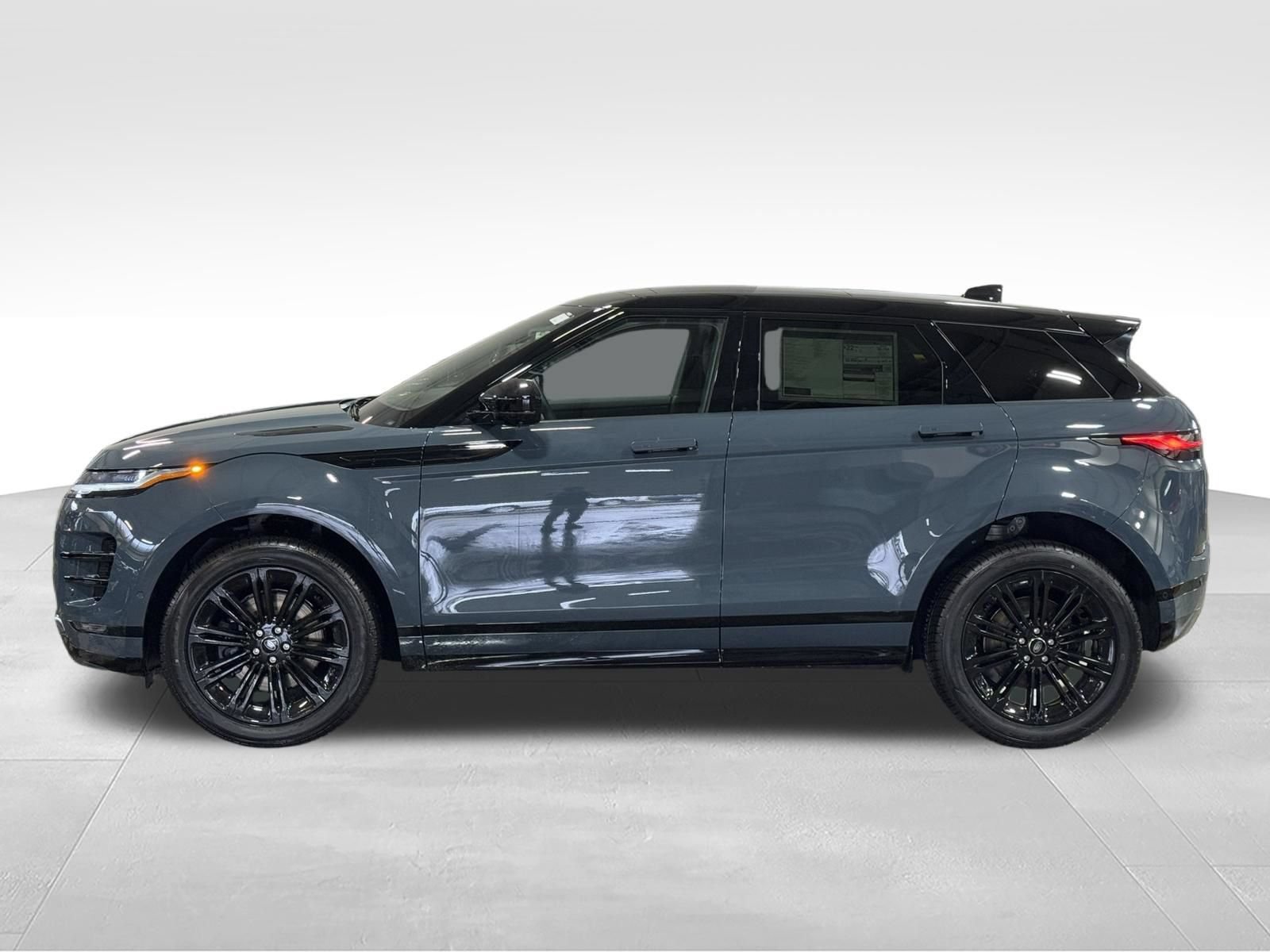 New 2026 Land Rover Range Rover Evoque Dynamic SE AWD/4WD image 2