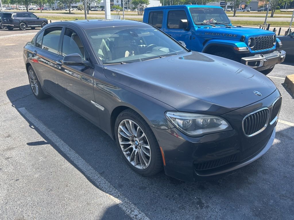 Used 2015 BMW 740Li image 9