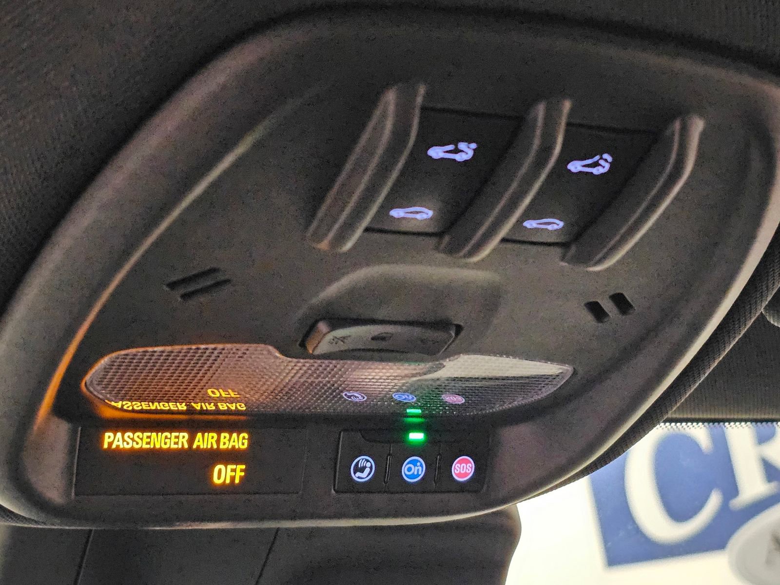 Used 2024 Chevrolet Trax RS w/ Sunroof Package image 29