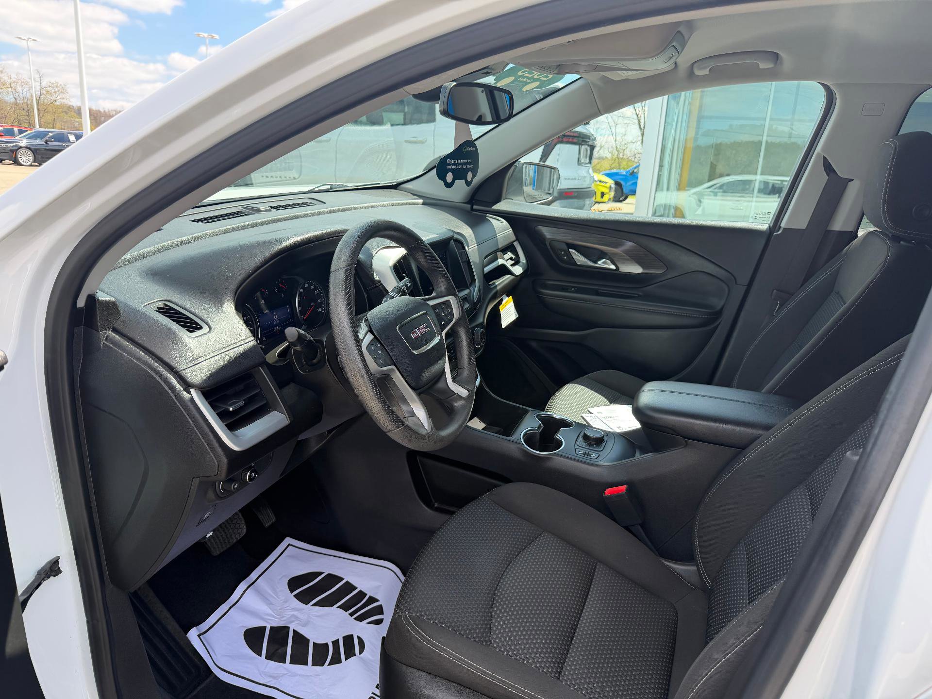 Used 2023 GMC Terrain SLE w/ Driver Convenience Package image 16