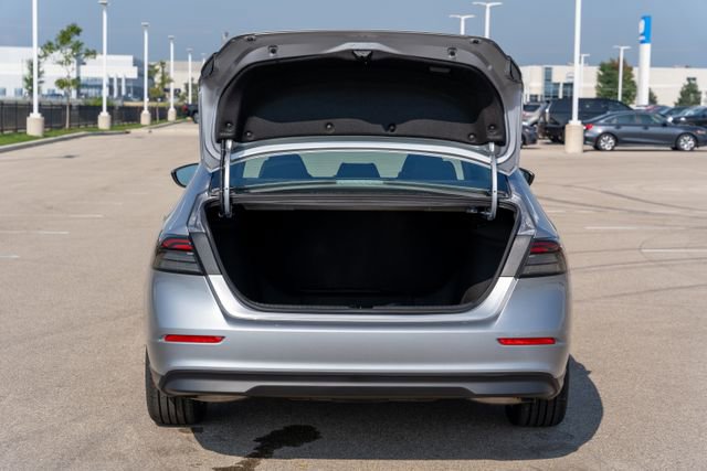 Certified 2025 Honda Accord LX image 17