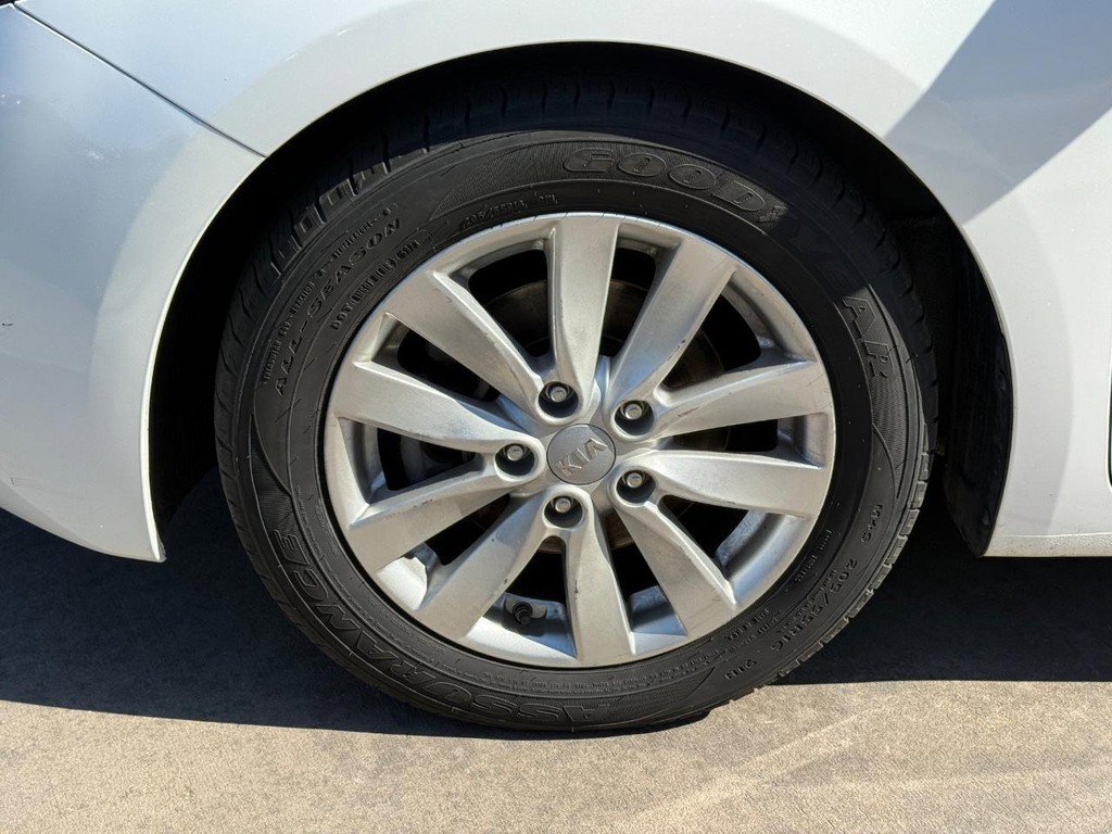 Used 2016 Kia Forte LX w/ LX Popular Plus Package image 9