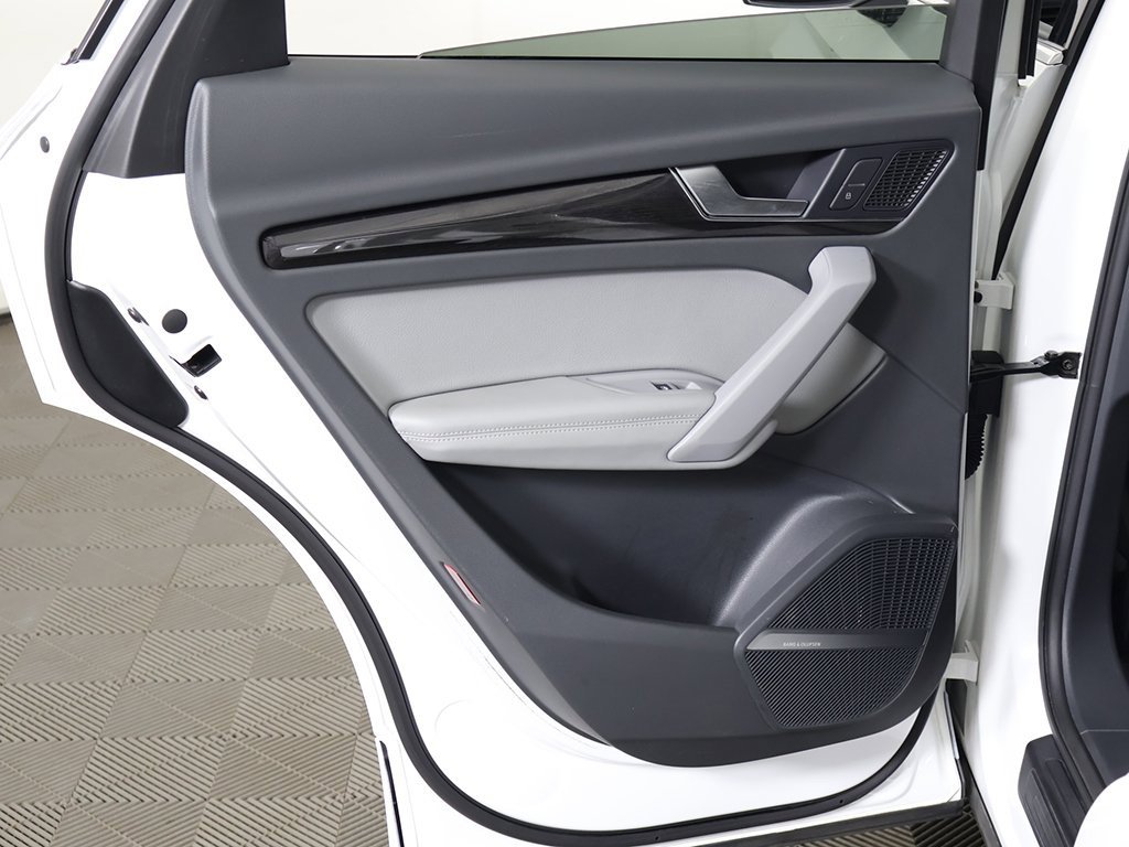 Used 2019 Audi Q5 2.0T Premium Plus w/ Premium Plus Package image 29