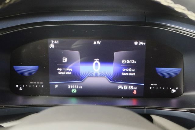 Used 2023 Volkswagen Taos SE w/ Panoramic Sunroof Package image 11