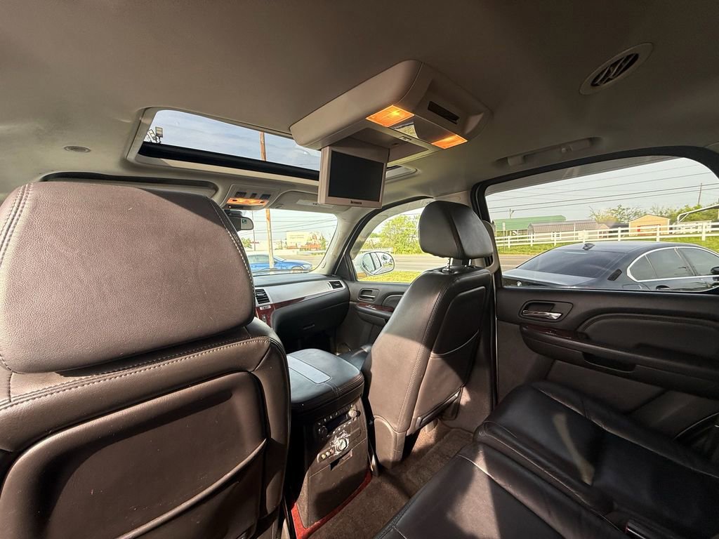 Used 2008 Cadillac Escalade AWD image 20