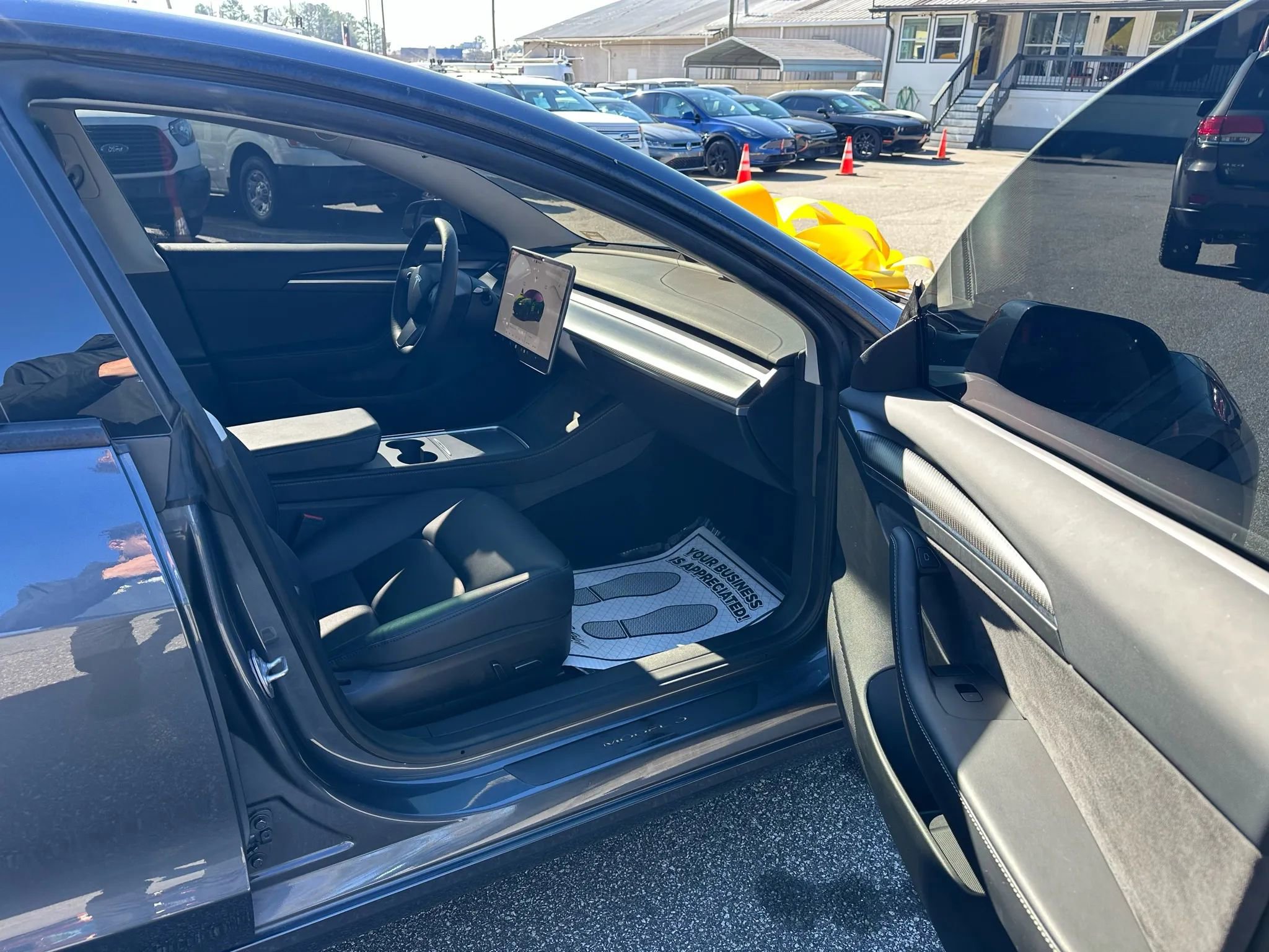 Used 2023 Tesla Model 3 Standard Range RWD image 14