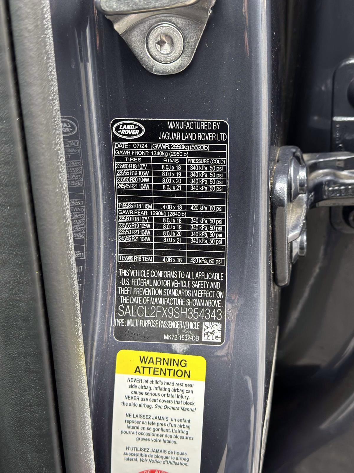 New 2025 Land Rover Discovery Sport Dynamic SE image 27