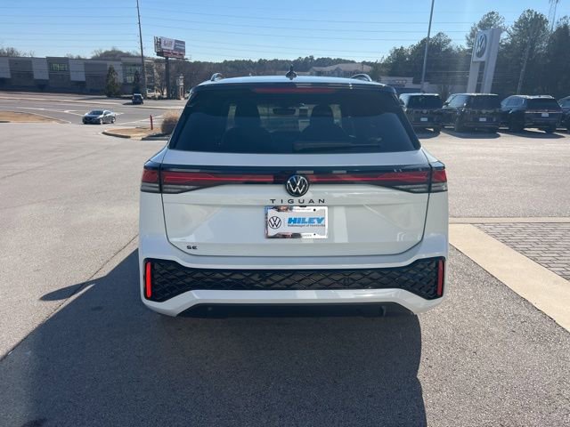 New 2026 Volkswagen Tiguan SE R-Line FWD image 4