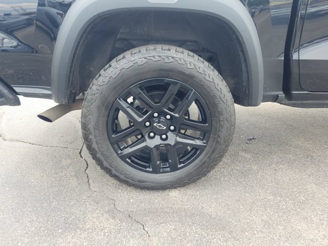 Used 2024 Chevrolet Colorado Trail Boss w/ Advanced Trailering Package AWD/4WD image 10