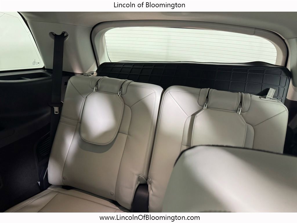 Used 2025 Lincoln Aviator AWD w/ Equipment Group 101A image 54