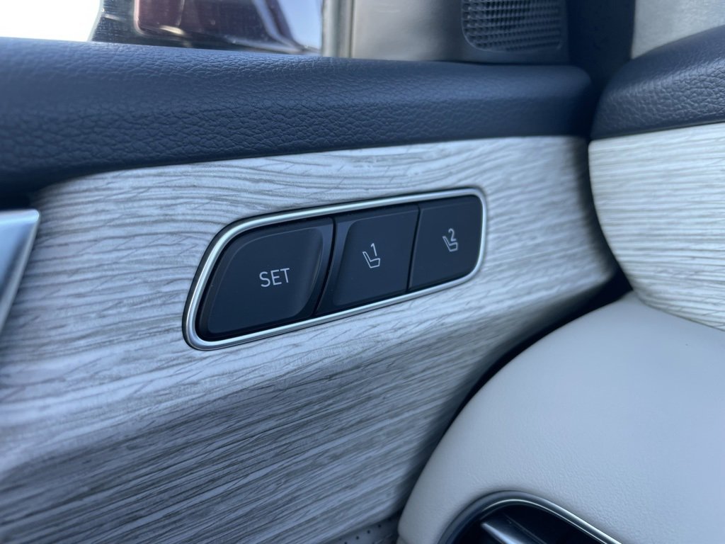 Used 2024 Hyundai Palisade Calligraphy image 29