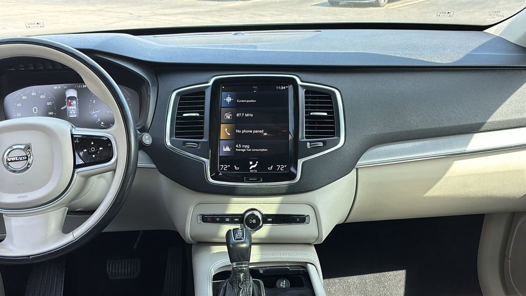 Used 2022 Volvo XC90 T5 Momentum w/ Climate Package image 6