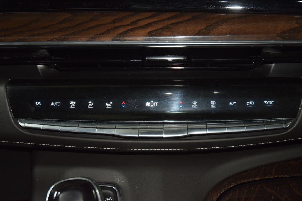 Used 2023 Cadillac Escalade ESV Sport Platinum AWD/4WD image 35