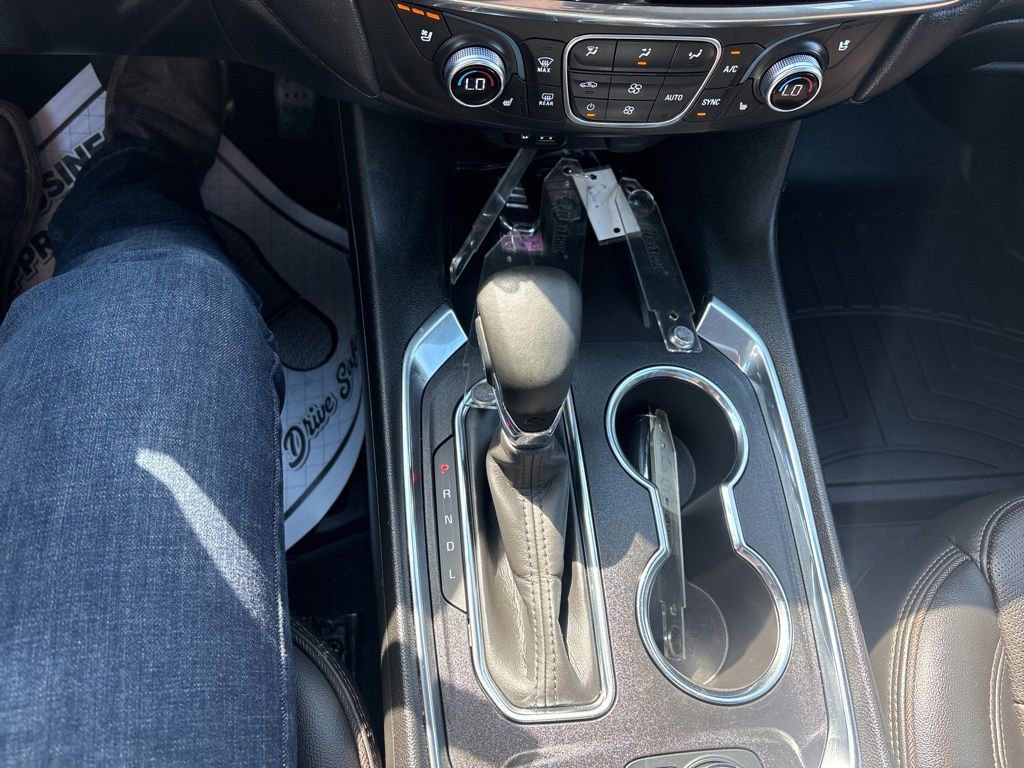 Used 2023 Chevrolet Traverse High Country image 25