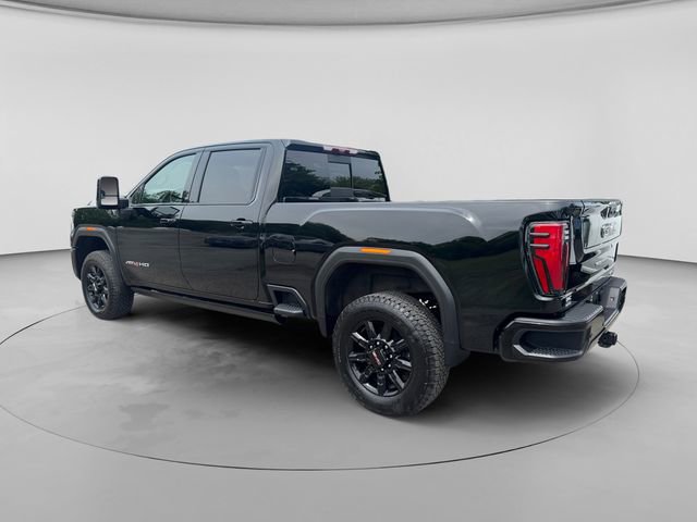 Used 2024 GMC Sierra 3500 AT4 w/ AT4 Premium Plus Package AWD/4WD image 3
