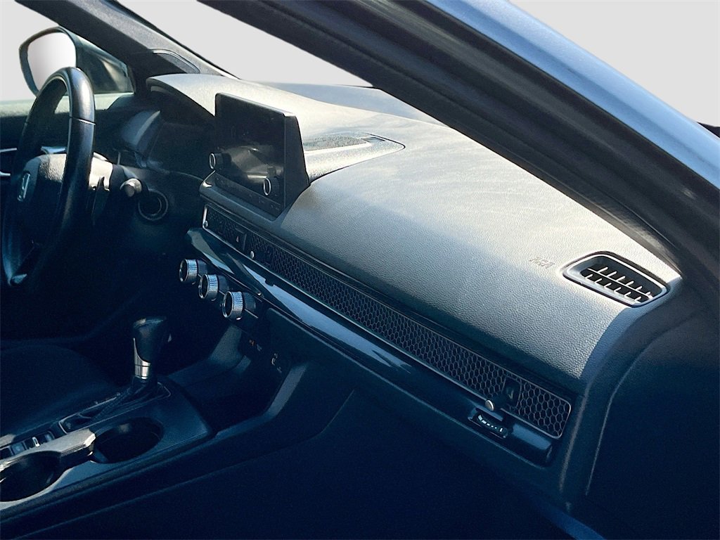 Used 2023 Honda Civic Sport image 26