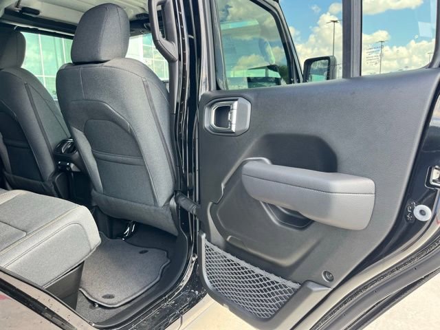 New 2025 Jeep Gladiator Sport AWD/4WD image 19