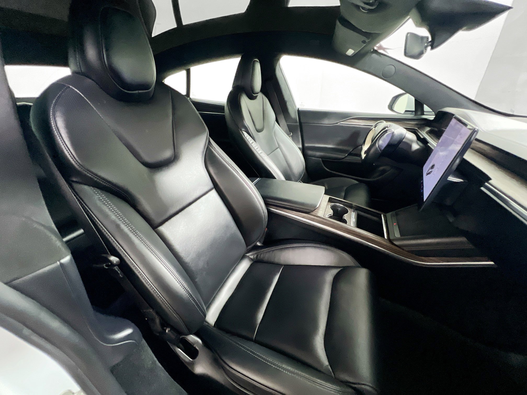 Used 2022 Tesla Model S AWD/4WD image 30