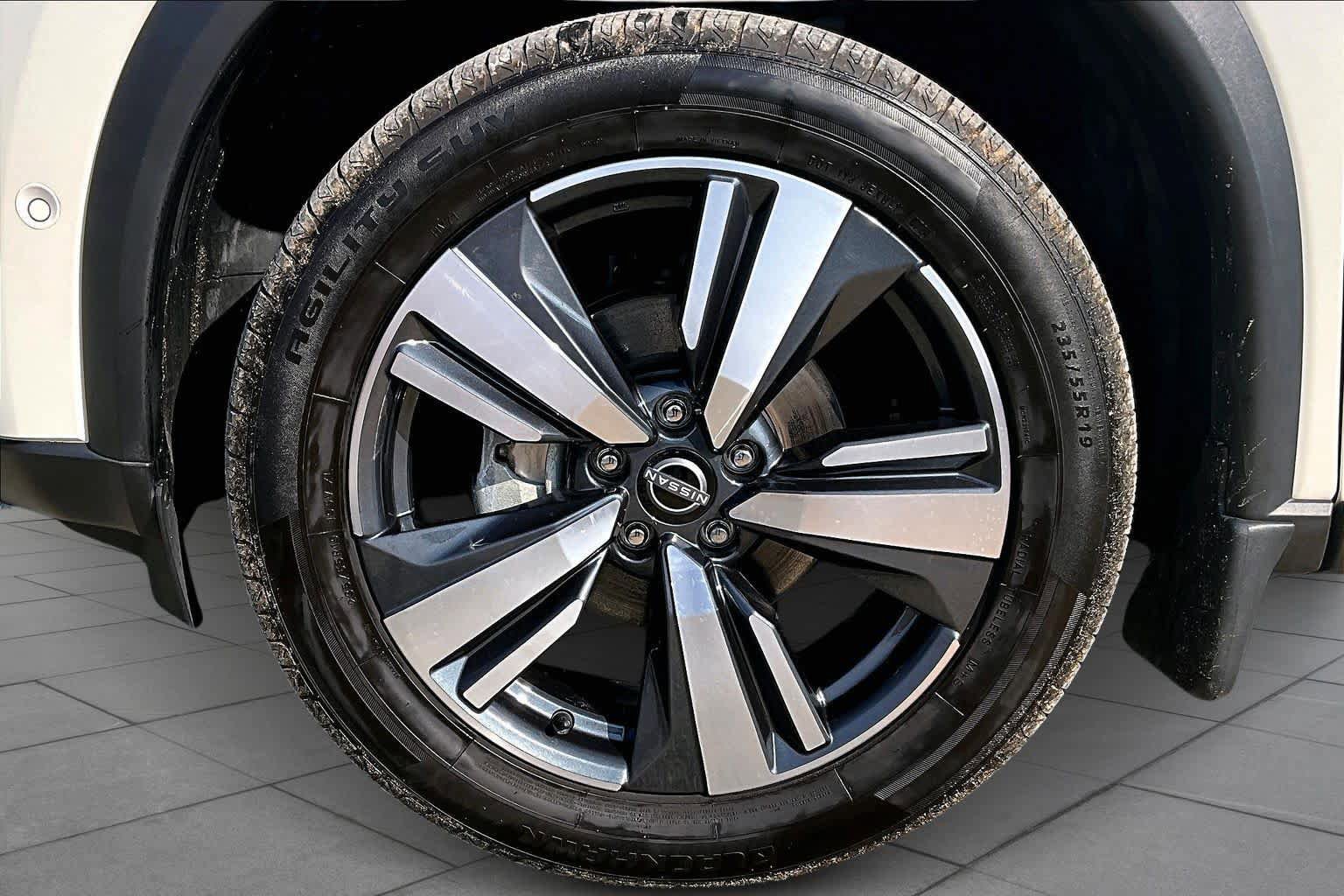 Used 2023 Nissan Rogue SL w/ SL Premium Package AWD/4WD image 11